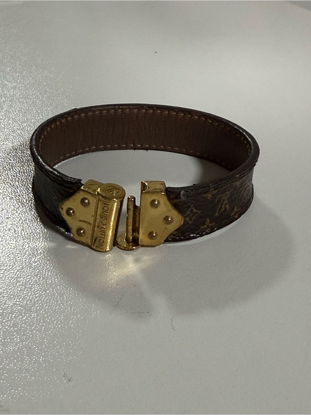 Louis Vuitton Brown Monogram Leather Bracelet with Gold-tone Clasp - Picture 4 of 4
